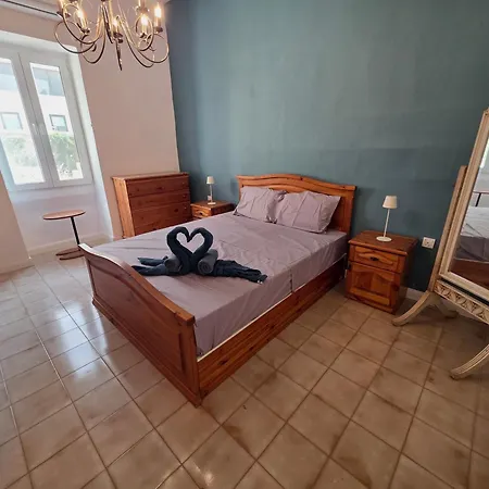 Charming House In With Bbq, Close To Promenade Tatil Evi Sliema