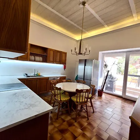 Charming House In With Bbq, Close To Promenade Tatil Evi *